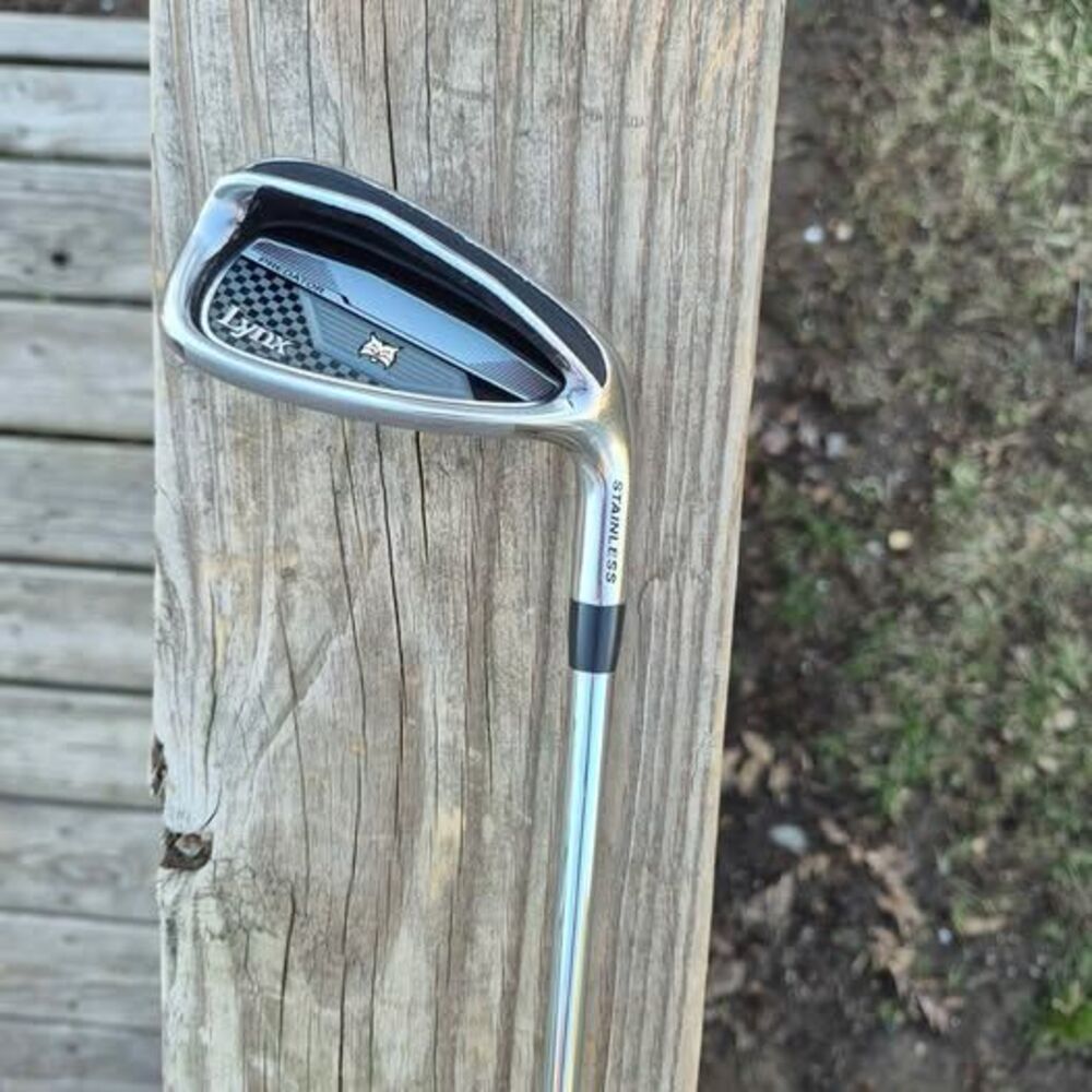 Lynx Predator Pitching Wedge - Virage V-tech Steel Shaft - 35.5" - RH